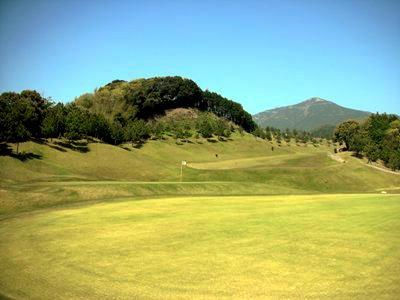 ＮＩＮＥ　ＳＴＯＮＥ　ＧＯＬＦ　ＣＬＵＢ（旧：天山カントリークラブ　北コース）の最新画像